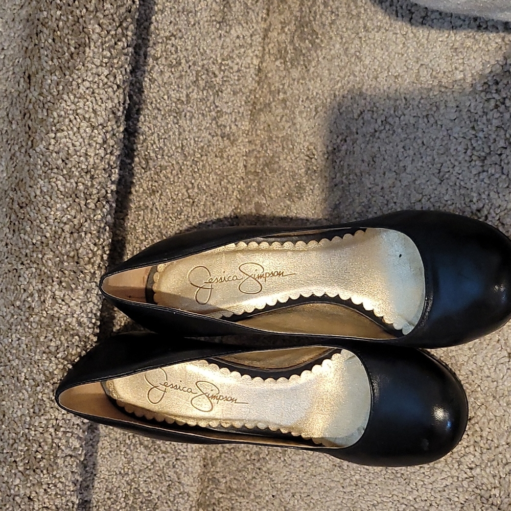 Women's  shoes